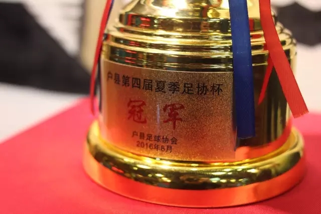 库里主动联系威廉姆斯，后者曾考虑退役